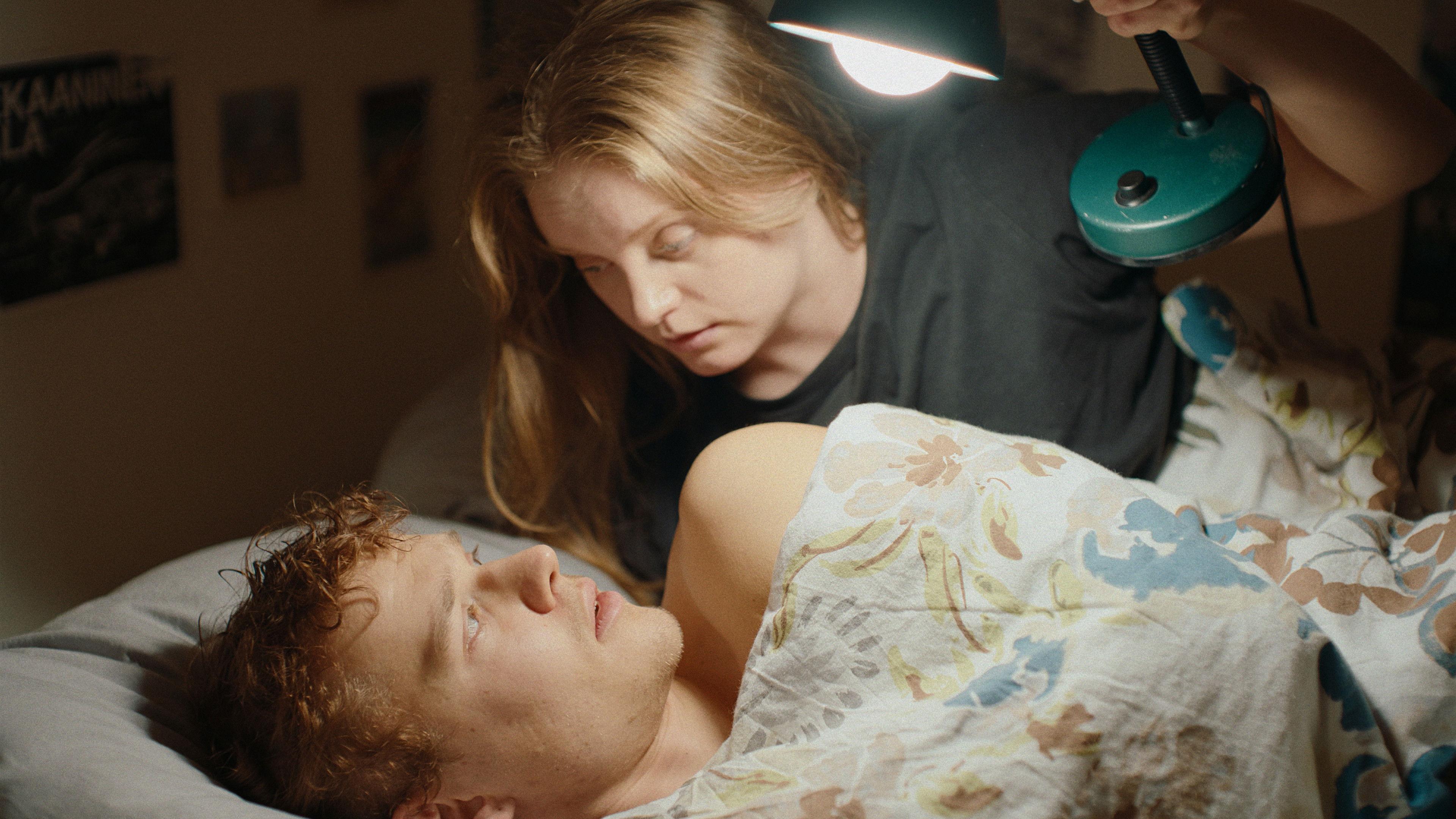 Jossain on valo joka ei sammu