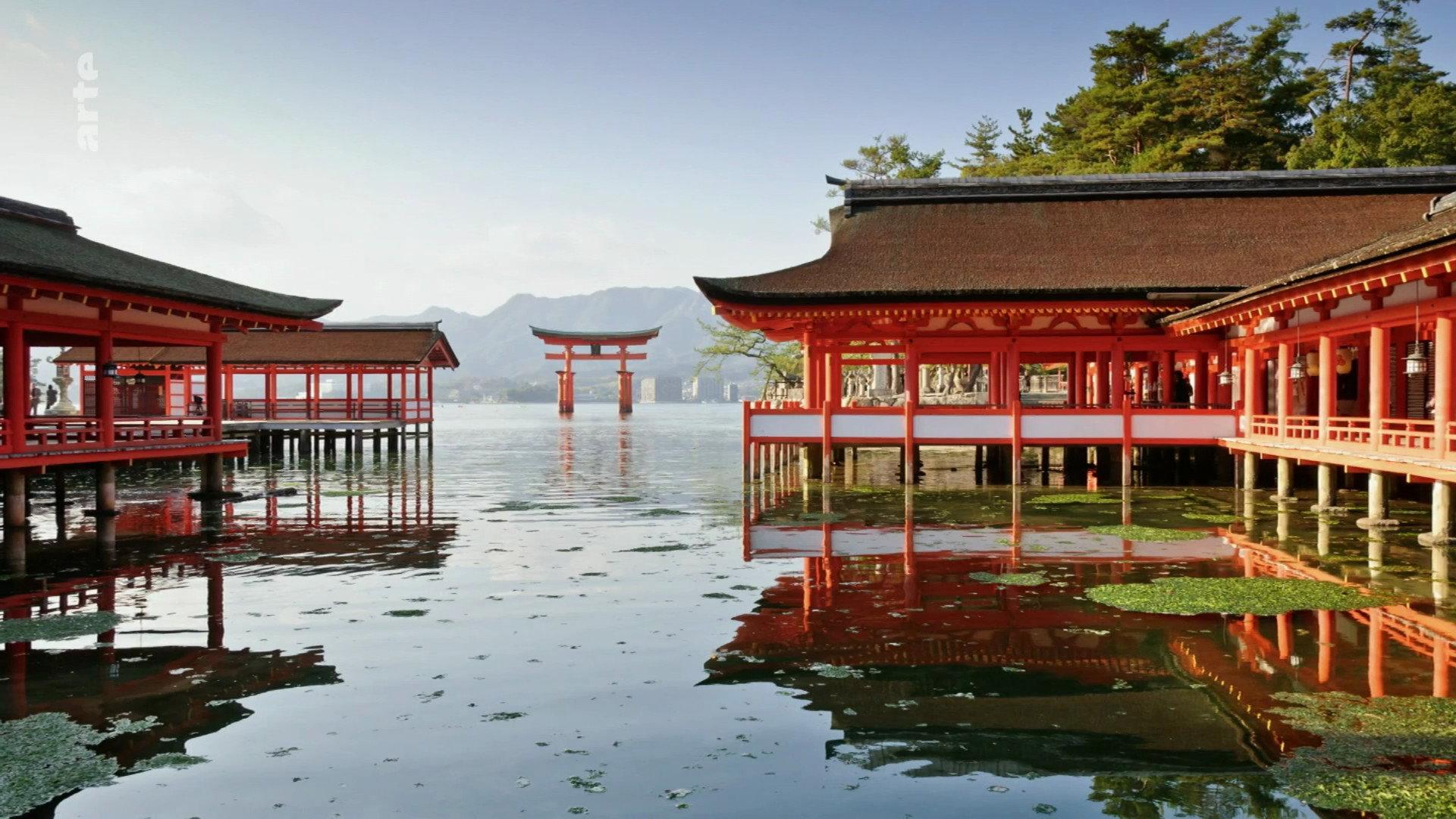 Im Reich der Spiegel - Auf der Suche nach der japanischen Seele