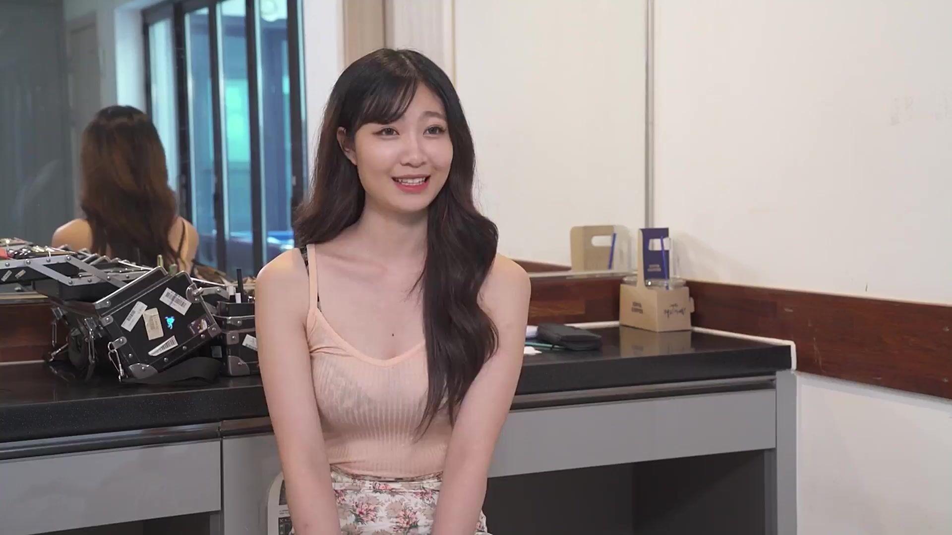 24살윤율의섹시한젖가슴