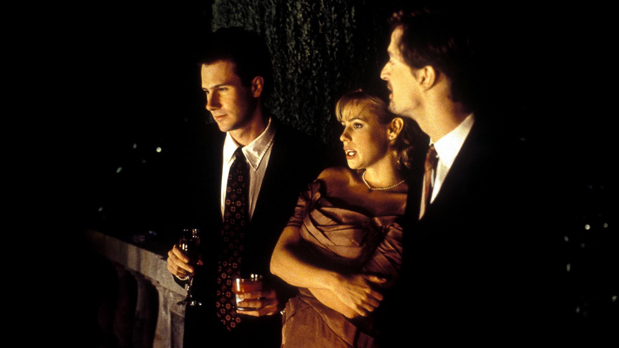 Tupiąc i wrzeszcząc