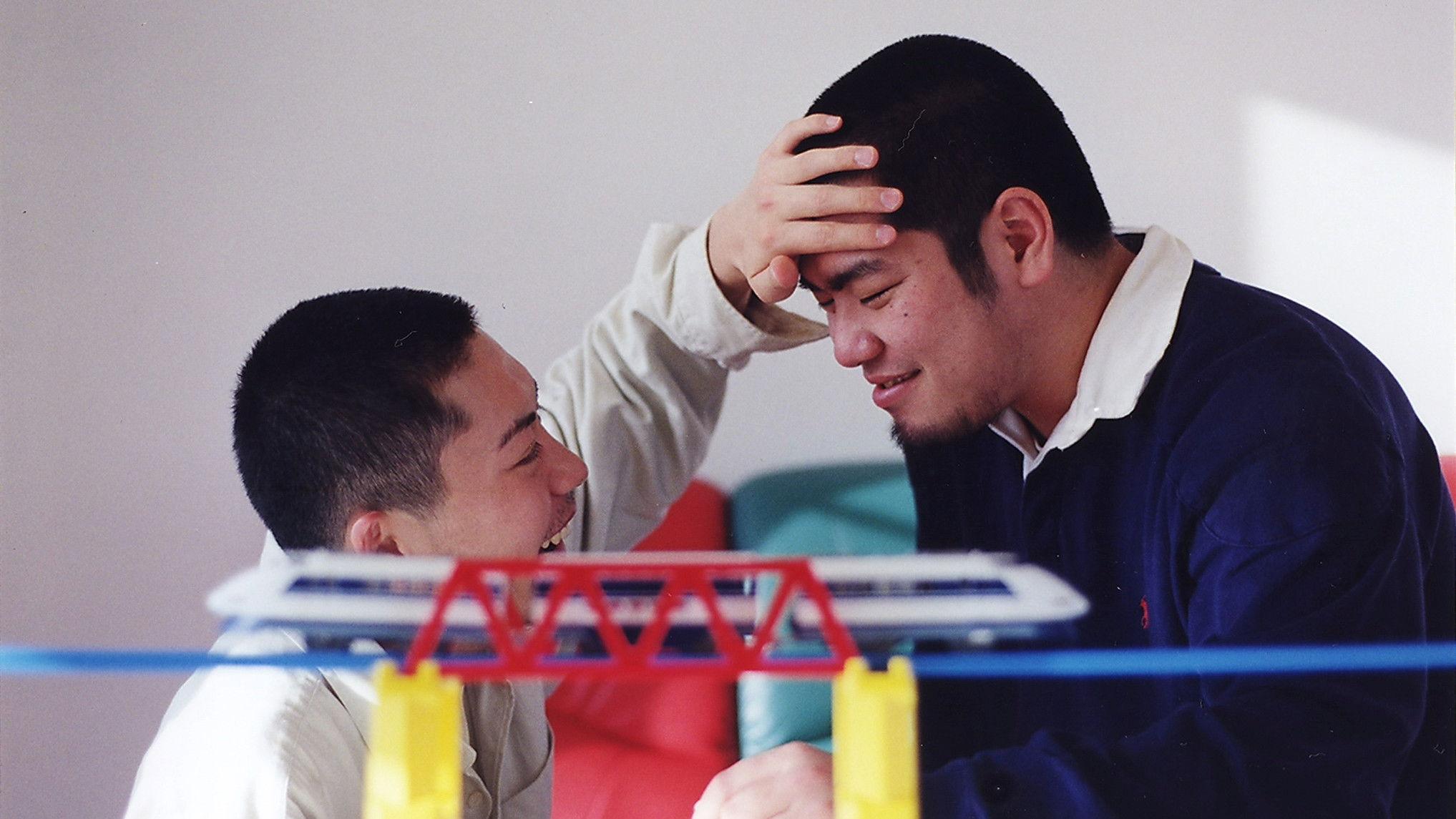 Queer Boys and Girls on the Shinkansen