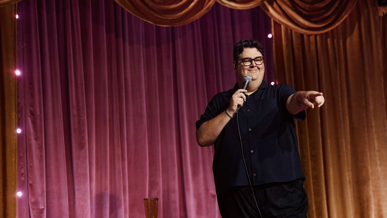 Caleb Hearon: Modelowy komediant