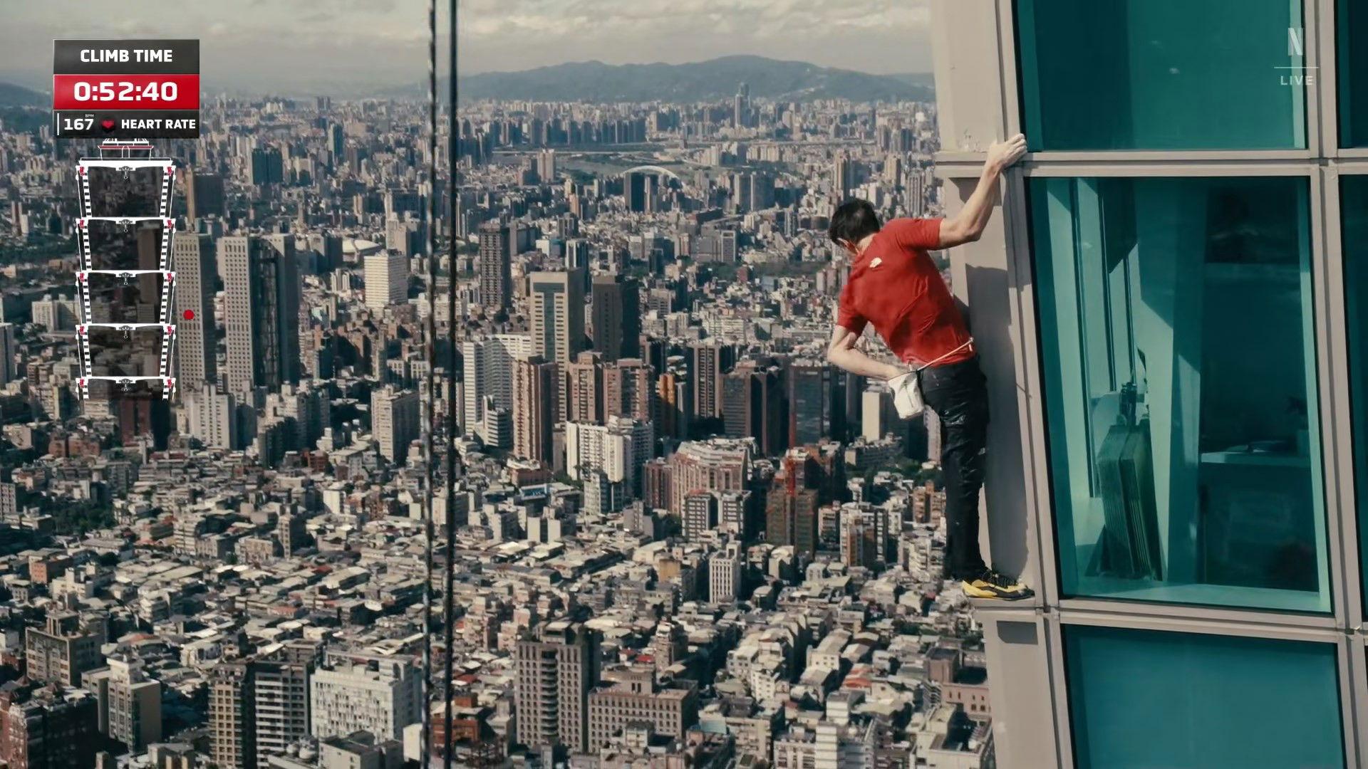 Wspinaczka na wieżowiec na żywo