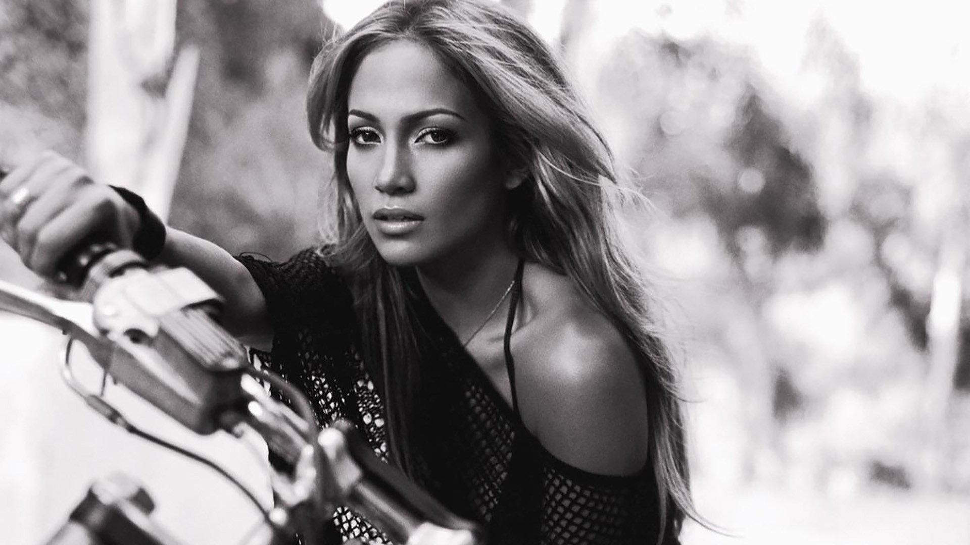 Jennifer Lopez: The Reel Me