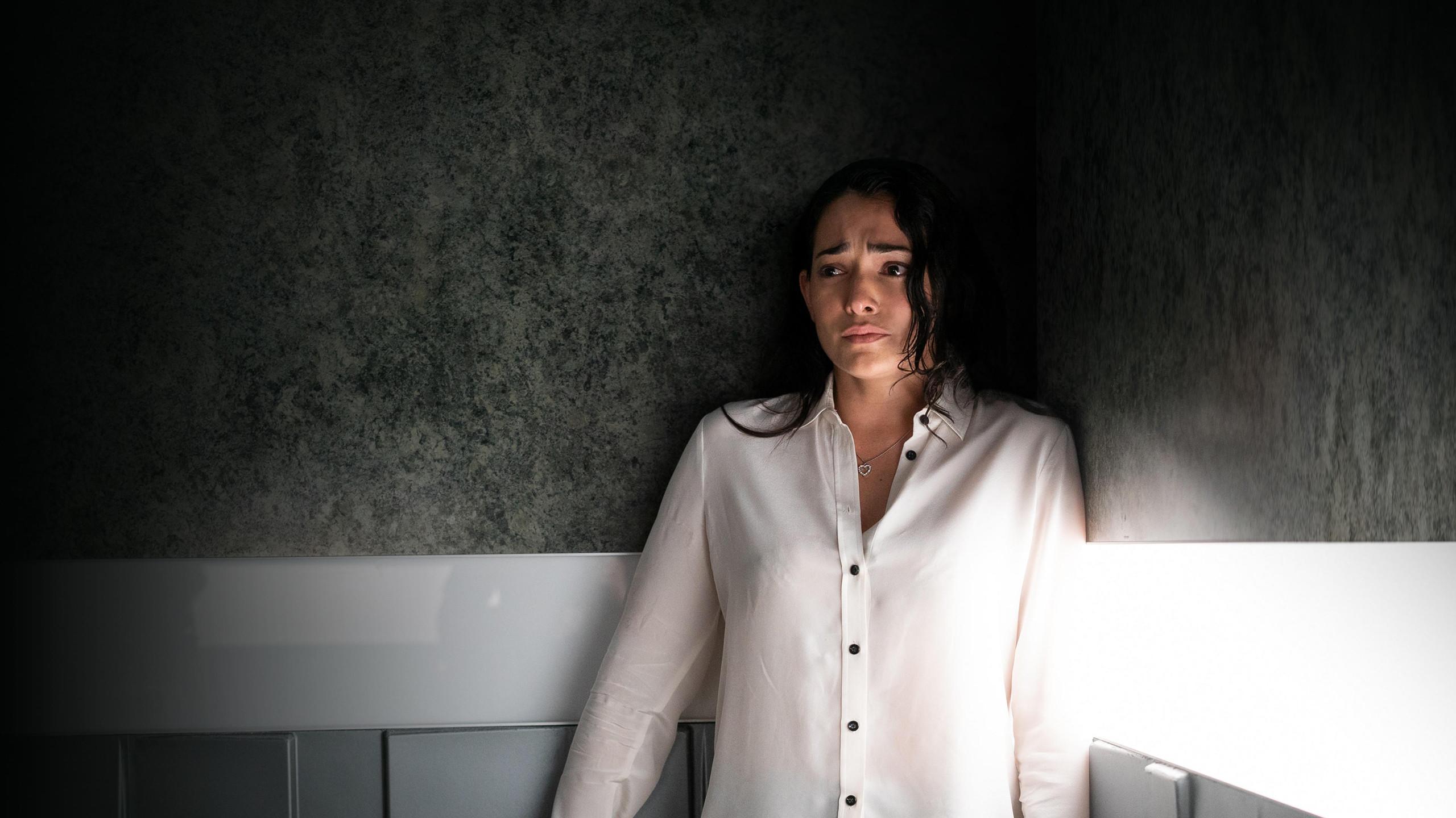 Into the Dark 5: Down