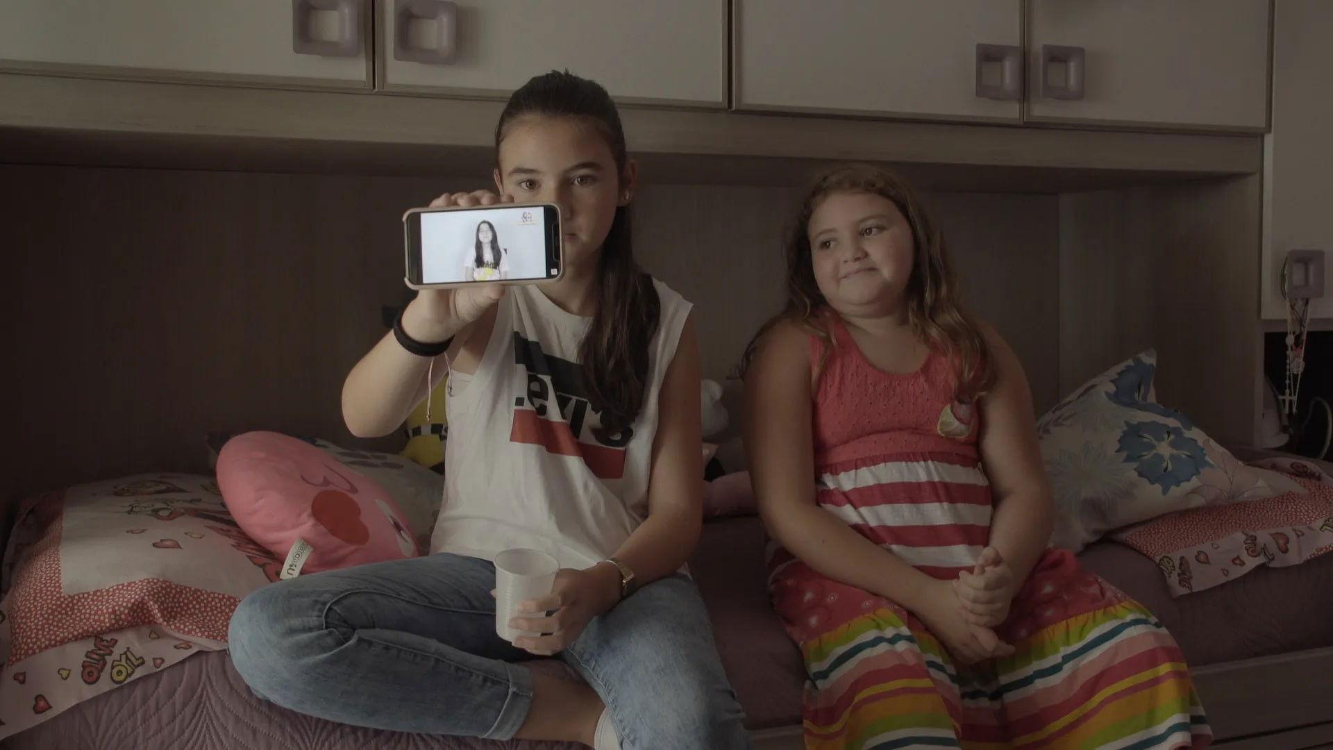 Marghe e Giulia, crescere in diretta