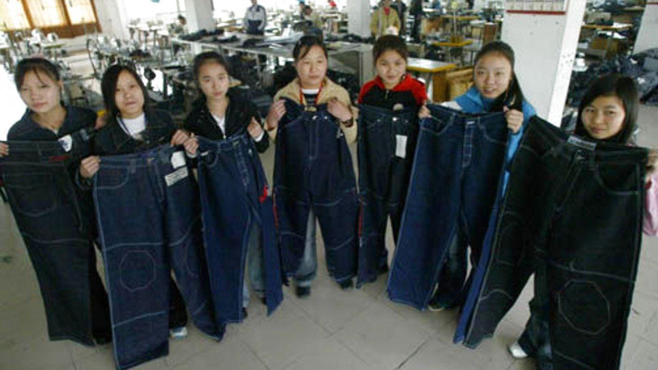 Chiny w kolorze blue