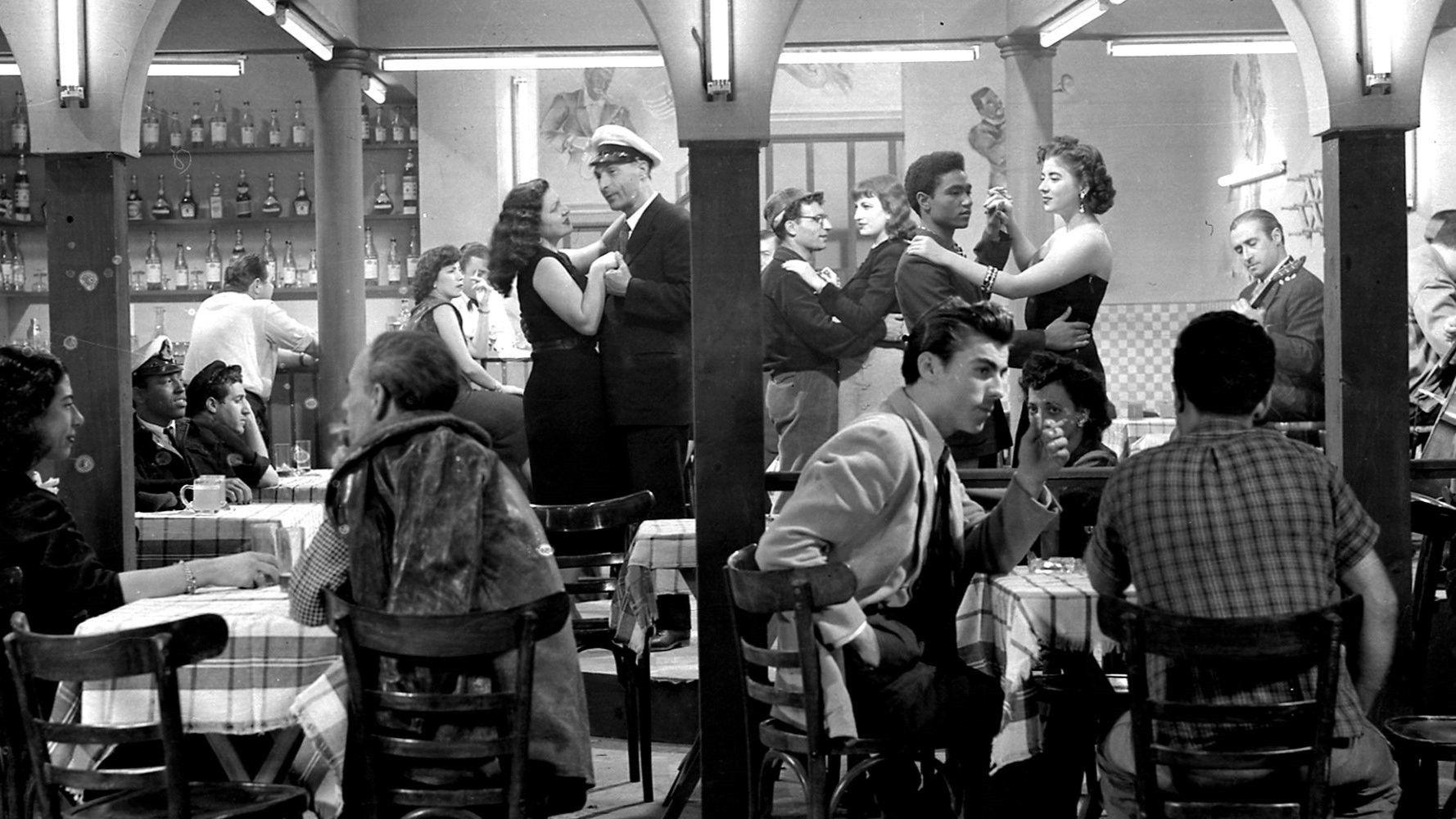 Η Αγνή Του Λιμανιού