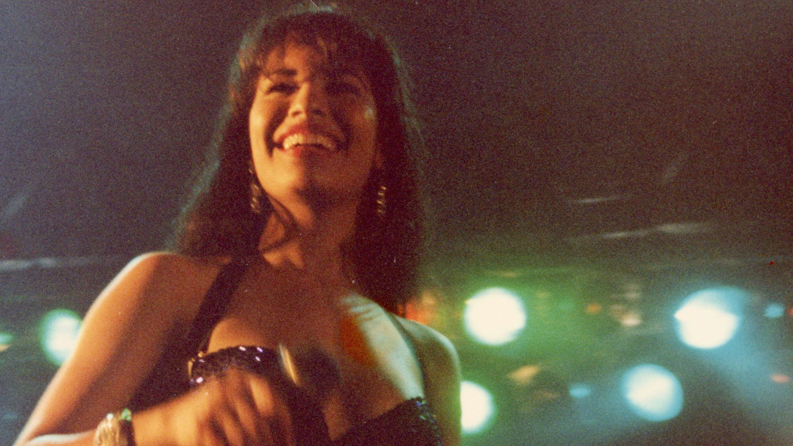 Selena y Los Dinos: Historia rodzinna