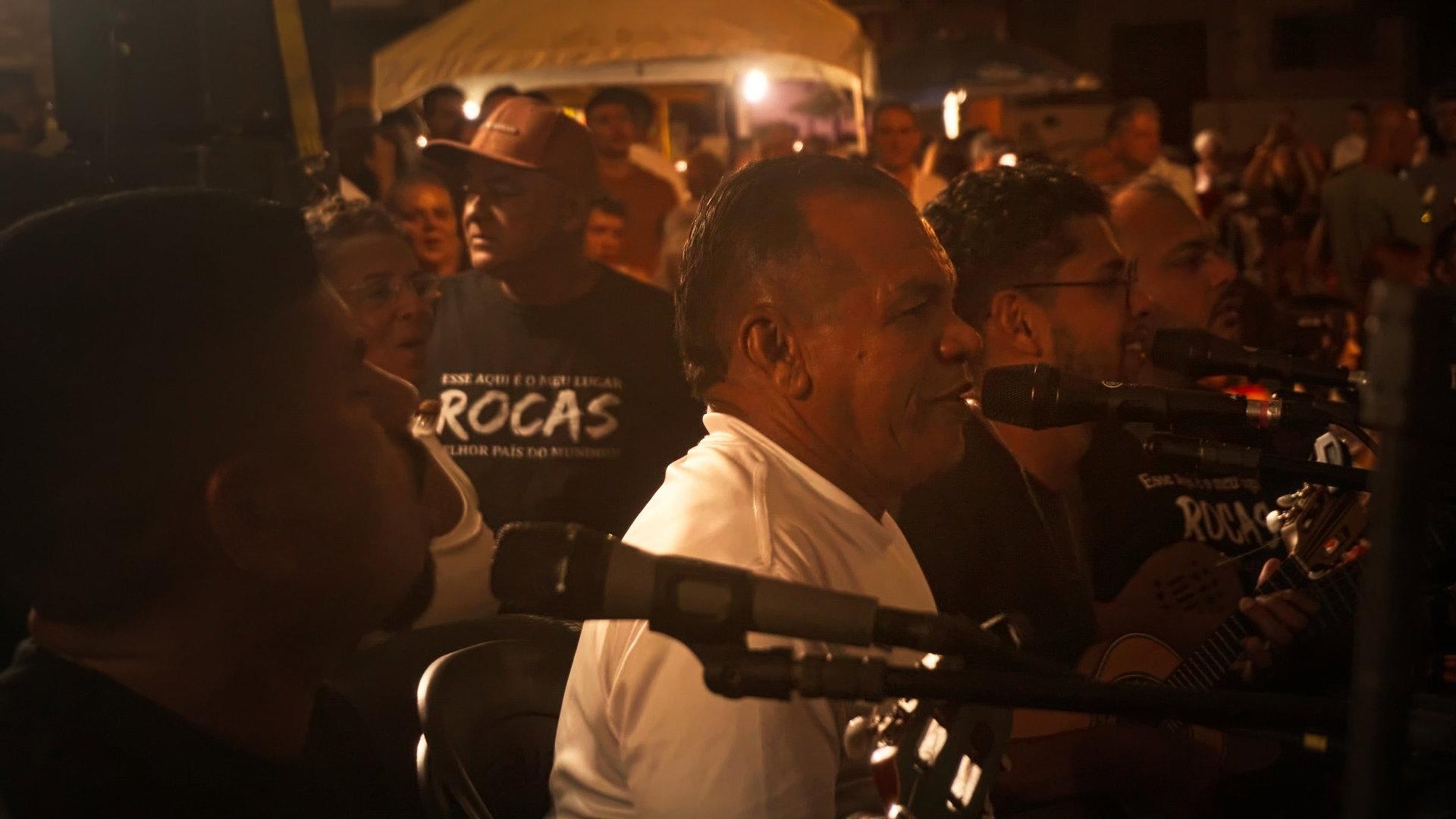 Towar: A Melodia das Rocas