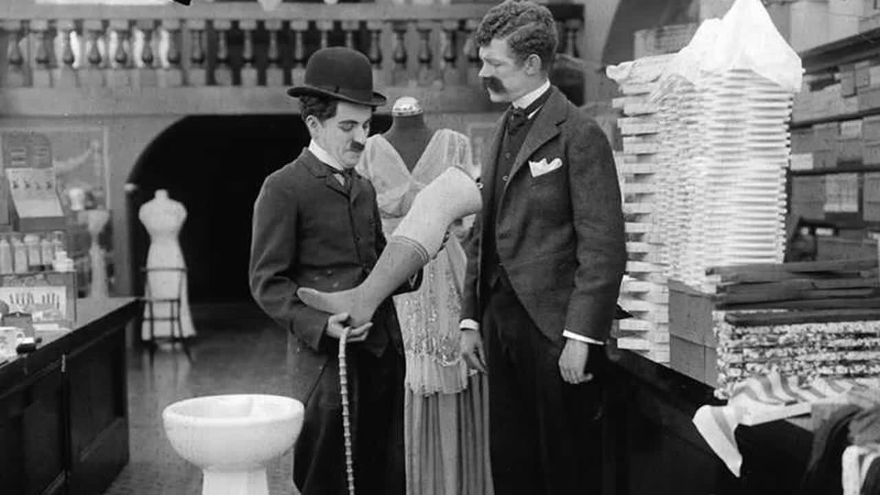 Charlie kierownikiem działu