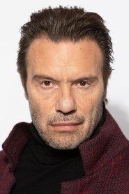 Στράτος Τζώρτζογλου