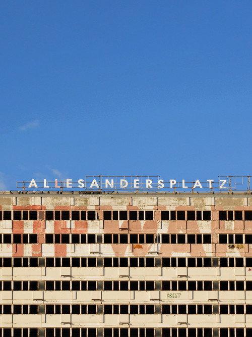 Allesandersplatz