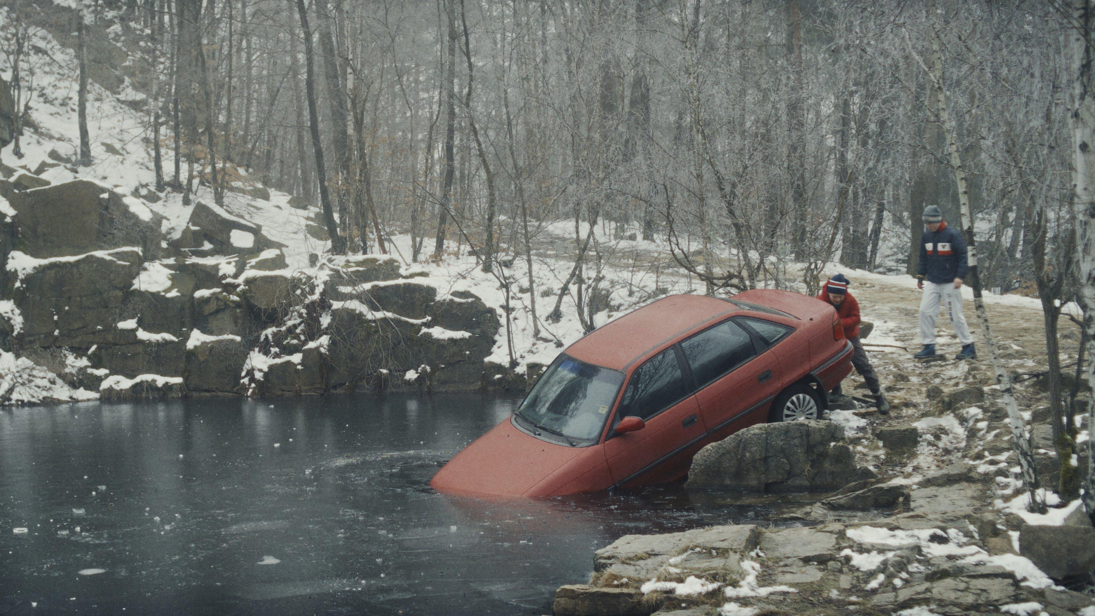 Mit der Faust in die Welt schlagen