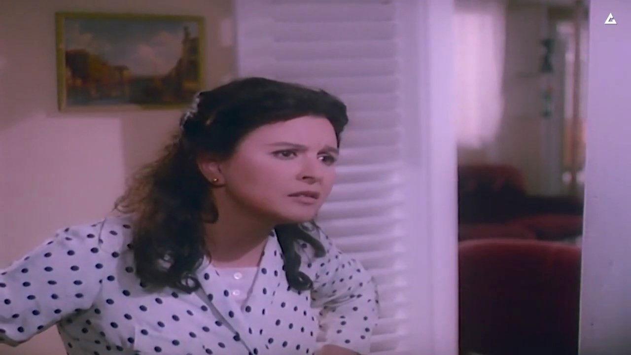 غريب فى بيتي