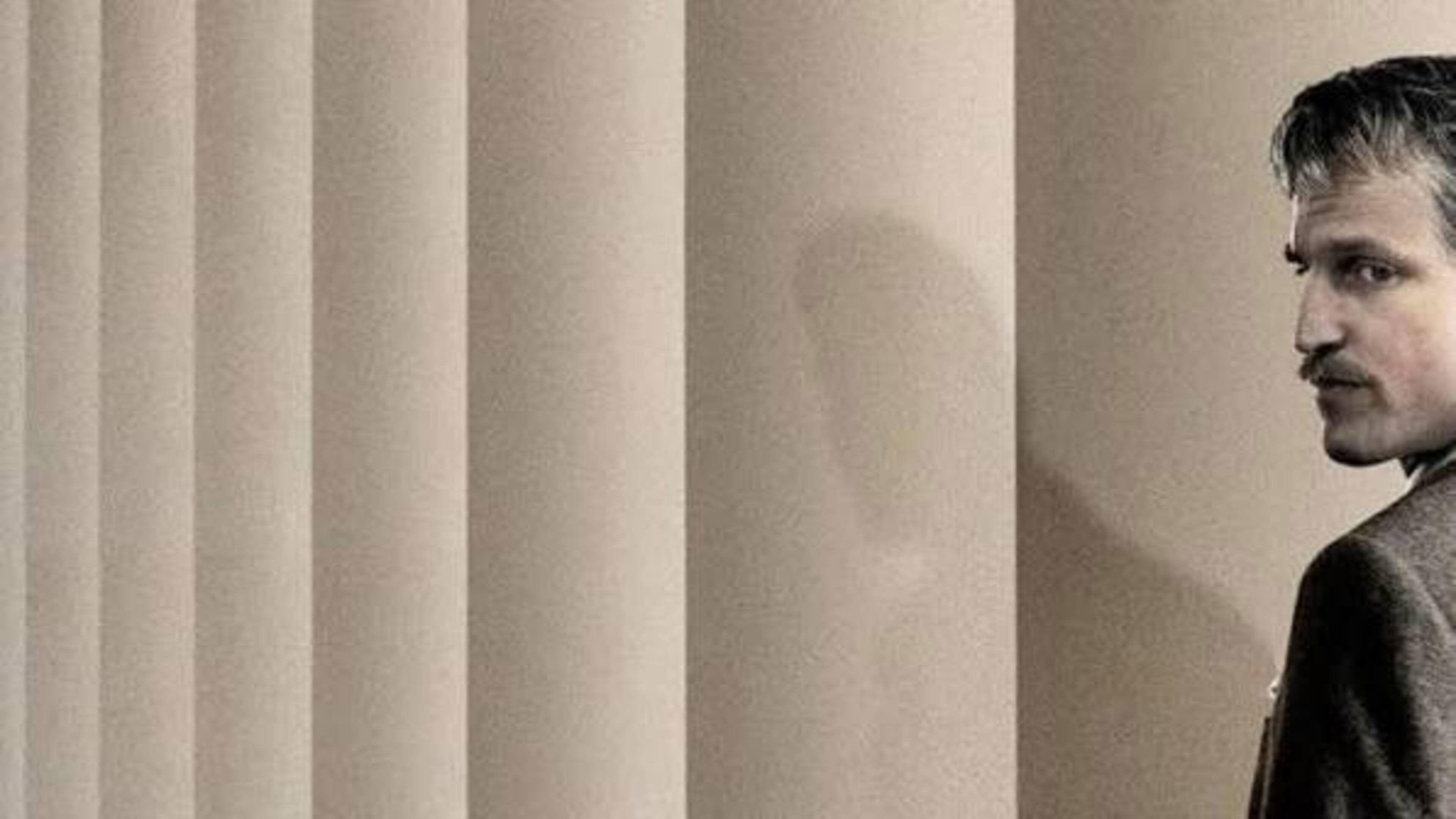 Facet do towarzystwa