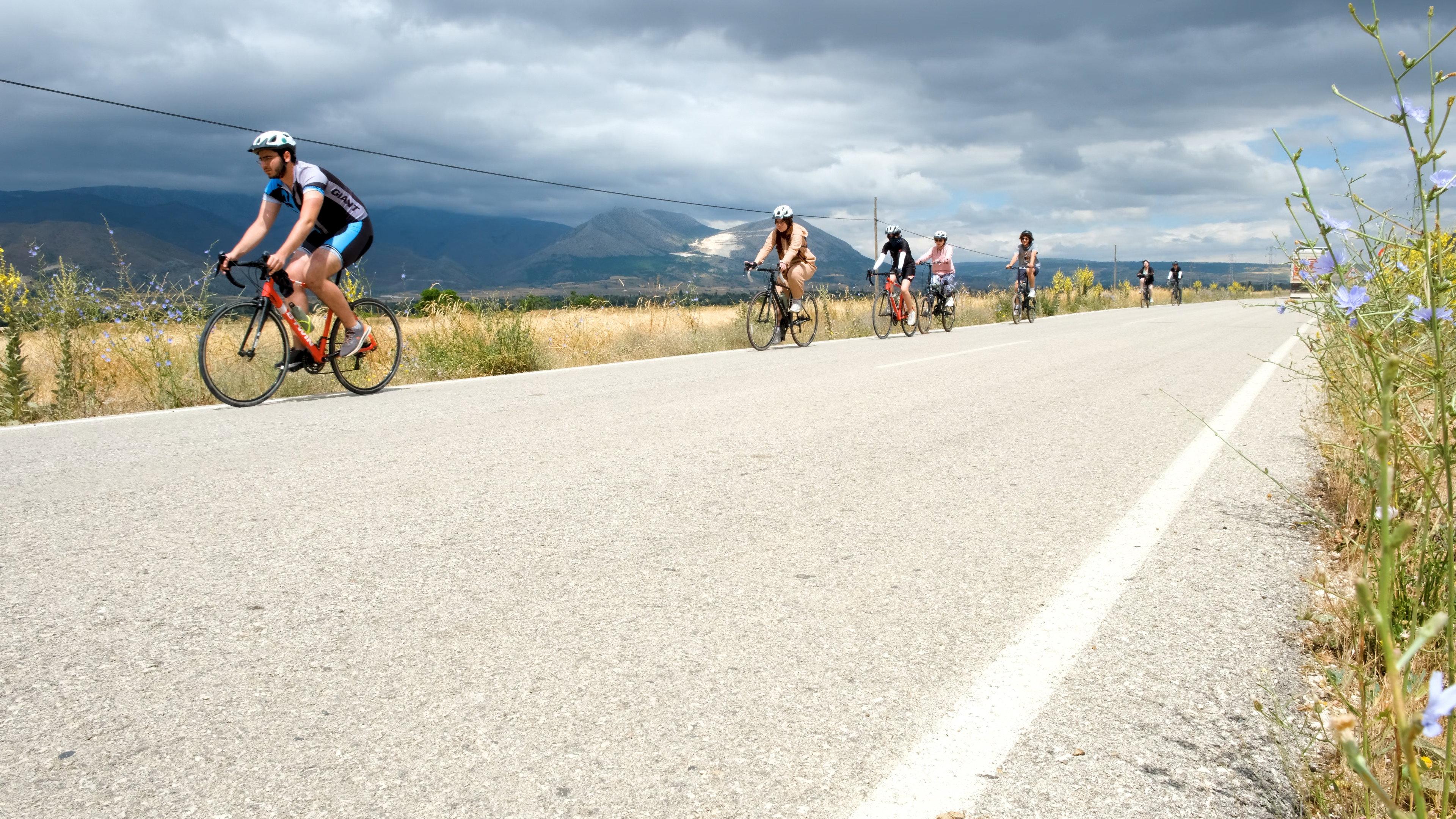Kaybolan Sularda Pedal Çevirmek
