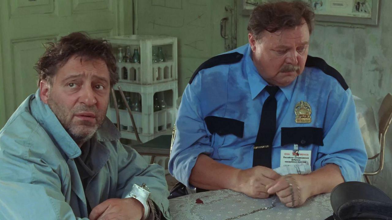 Полицейские и воры