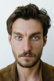 Виктор Михайлов